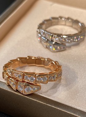 Luxury Sliver Color Crystal Snake Shape Ring for Women Girl