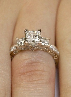 款式新颖戒指品牌见详情