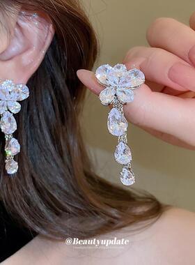 银针超闪锆石蝴蝶流苏耳环项链套装气质时尚锁骨链高级感婚纱配饰