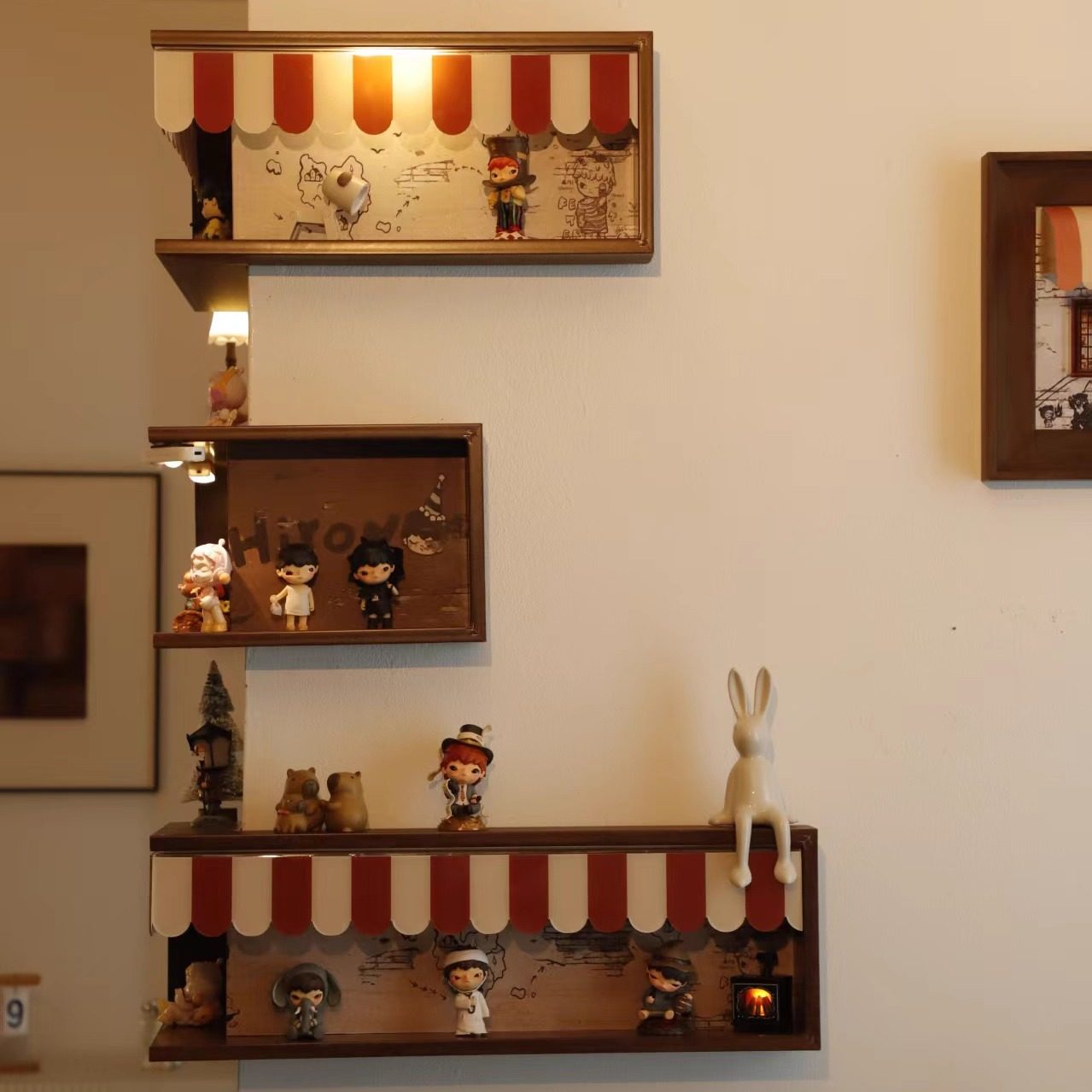 手办收纳装饰画小野盲盒转角置物架萌粒展示盒客厅墙角壁画收纳架,淘宝优惠券,粉丝福利购,淘宝优惠卷