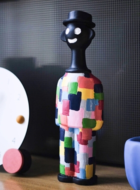 彩色马赛克人物雕塑摆件