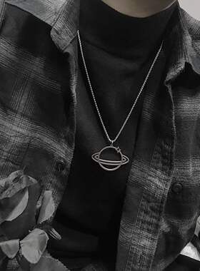 宇宙镂空星球ins冷淡风毛衣链