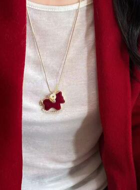 新年红小马吊坠长款毛衣链女