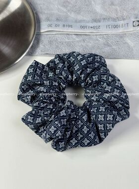 RASPBERRY 自制高级藏青老花大肠发圈 洋气显白不伤发手作发绳