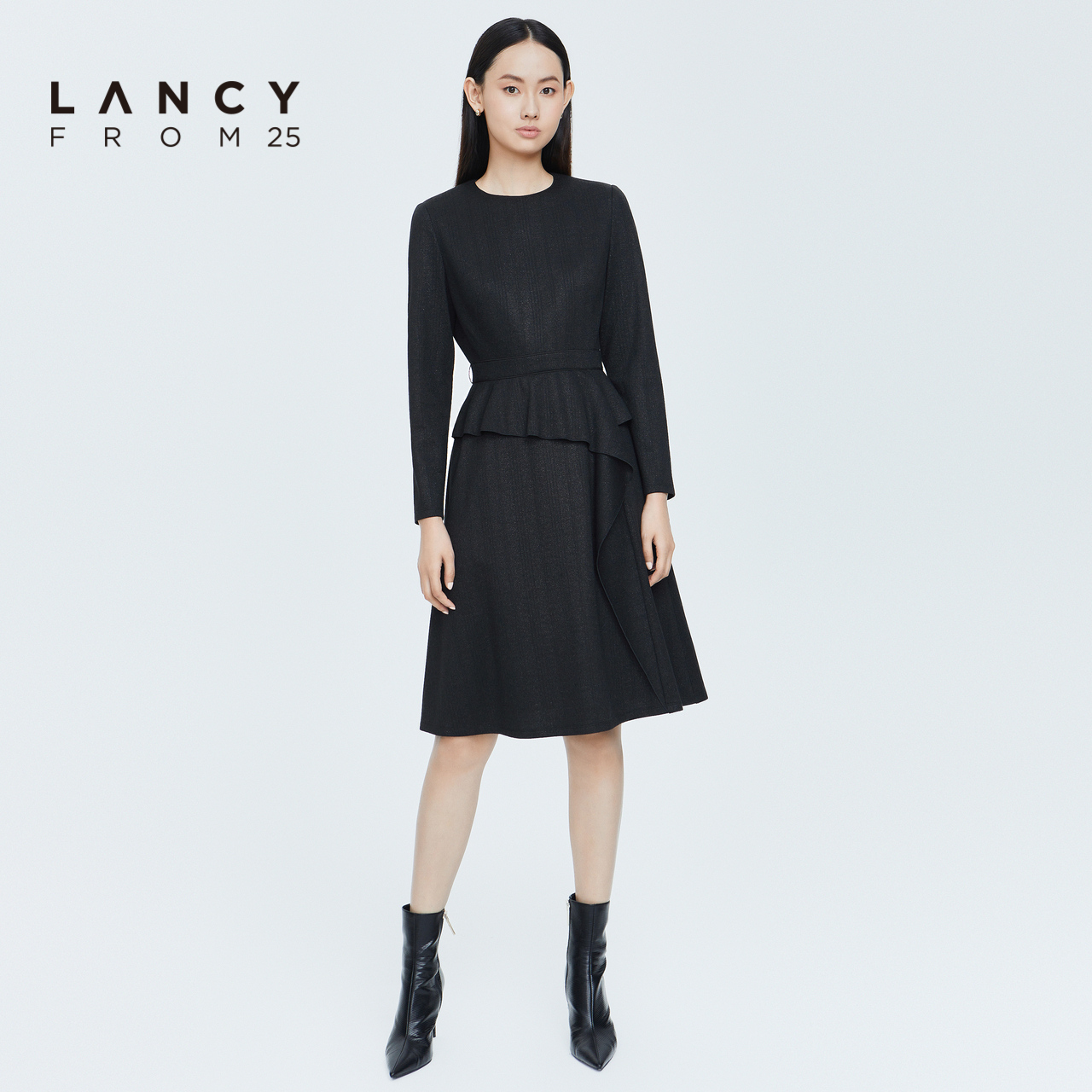 LANCY/悦朗姿2022冬季新款收腰连衣裙子女修身显瘦女士通勤裙子