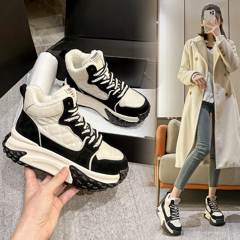 2022年冬季新款高帮旅游鞋大雪地靴 珂简妮时尚雪地靴