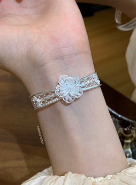燕归误雪新中式足银手工花丝手镯