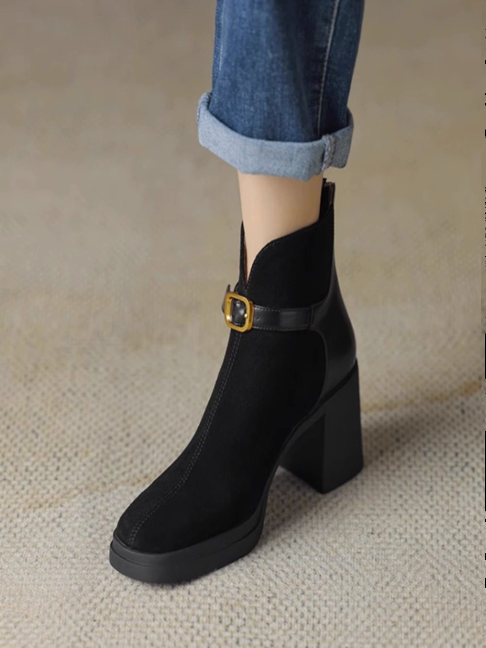 巨舒服真皮厚底粗跟拼接短筒时装靴女秋冬新款后拉链磨砂高跟短靴,淘宝优惠券,粉丝福利购,淘宝优惠卷