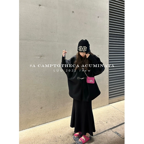 Черная зимняя юбка, французский стиль, рыбий хвост, высокая талия, для формы тела «груша», длина миди, по фигуре