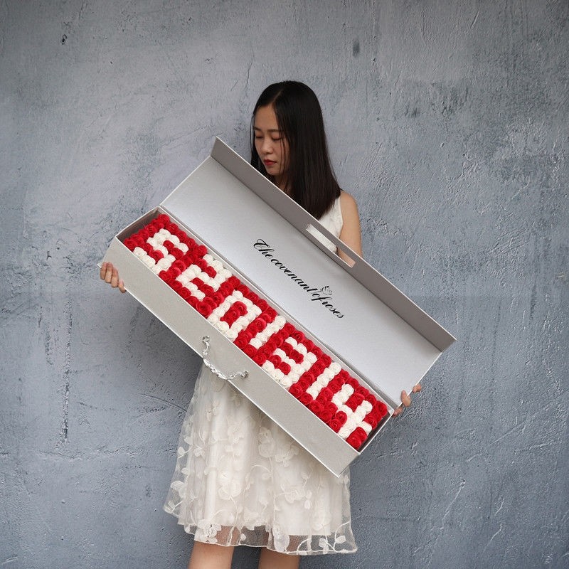 圣诞节平安夜礼物送女朋友闺蜜妈妈生日礼物女生女孩实用玫瑰花束