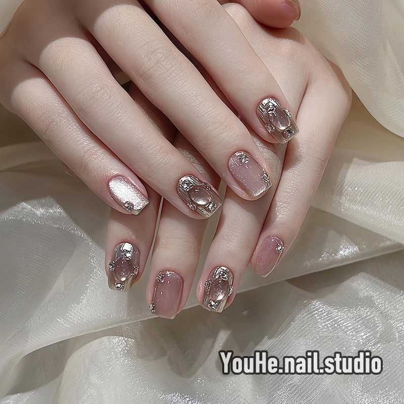 布契拉提穿戴甲短款2025新年款猫眼穿戴美甲高级感纯手工指甲贴片,淘宝优惠券,粉丝福利购,淘宝优惠卷