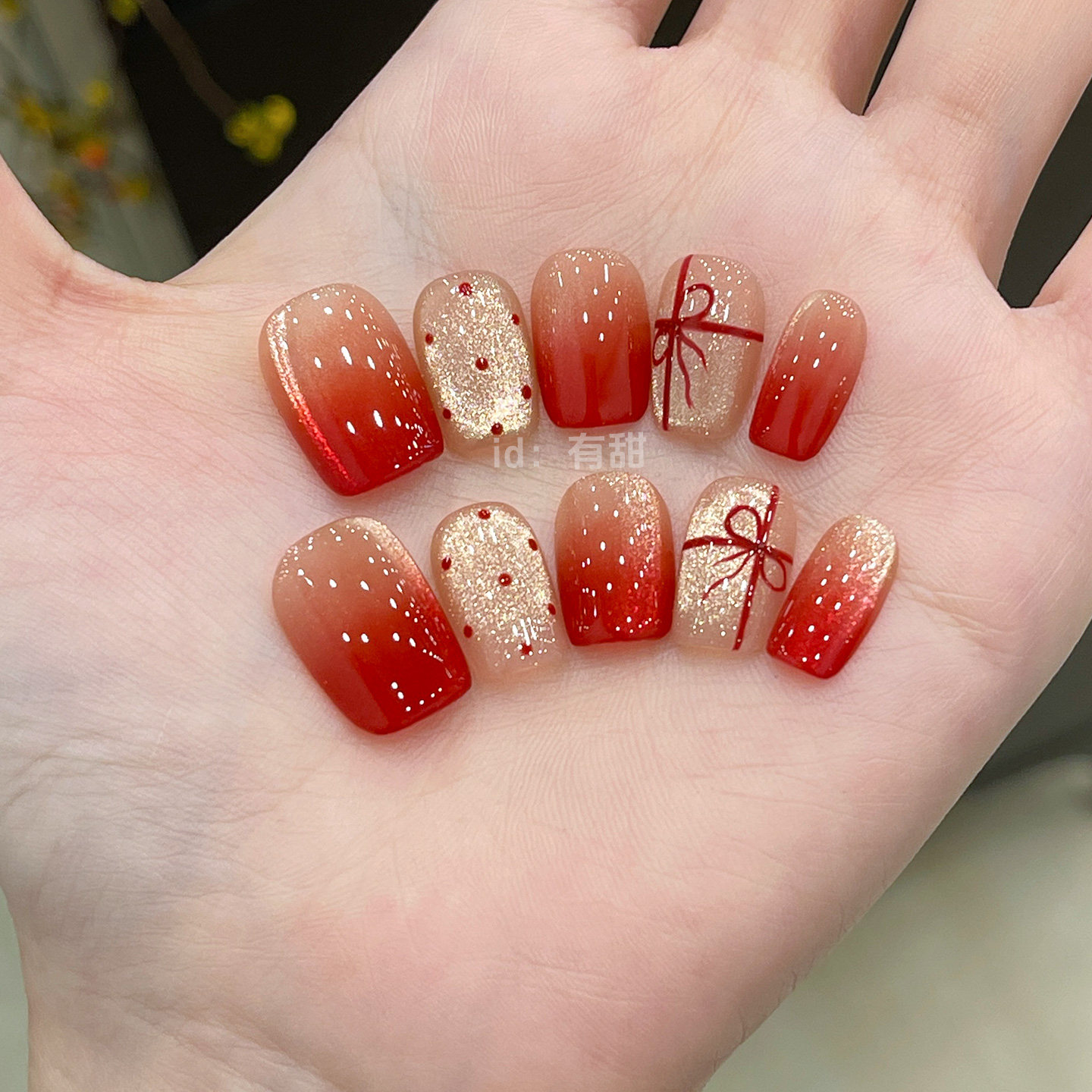 红色猫眼穿戴甲短款高级感绝美穿戴美甲2025新款秋冬手工指甲贴片,淘宝优惠券,粉丝福利购,淘宝优惠卷