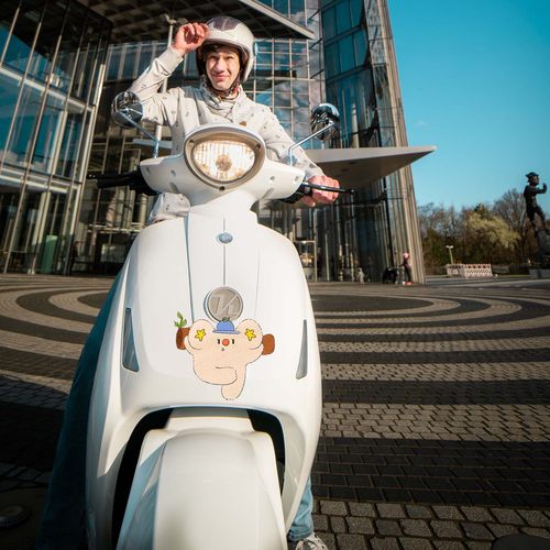 蜡笔风狗狗甜品UV转印贴动漫电动牙刷防水晶标签手机壳头装饰贴纸 - 图2