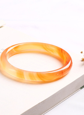 天然冰种玛瑙俏色玉髓手镯女蜜糖色冰糖雪梨翡翠色扁条玉镯饰品