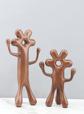 抽象树脂仿木纹木人花艺术摆件