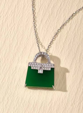 s925银精工高级感锁头包包绿玉髓项链女手提包吊坠满钻锁骨链AB面