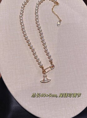 西太后轻奢小众珍珠土星锁骨链