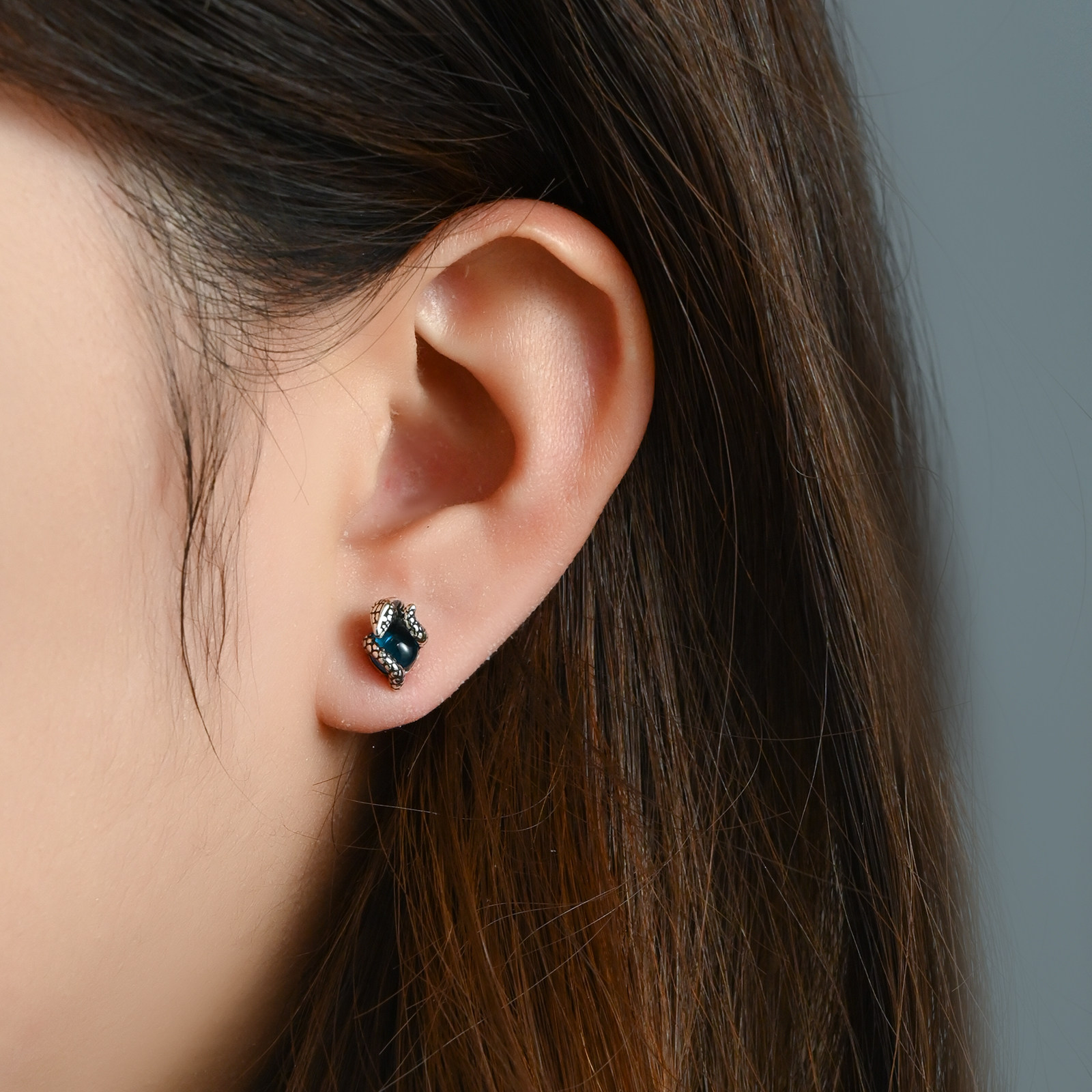 双耳洞的神!银蛇缠绕月光耳环女新款养耳洞耳钉耳扣朋克耳骨钉,淘宝优惠券,粉丝福利购,淘宝优惠卷