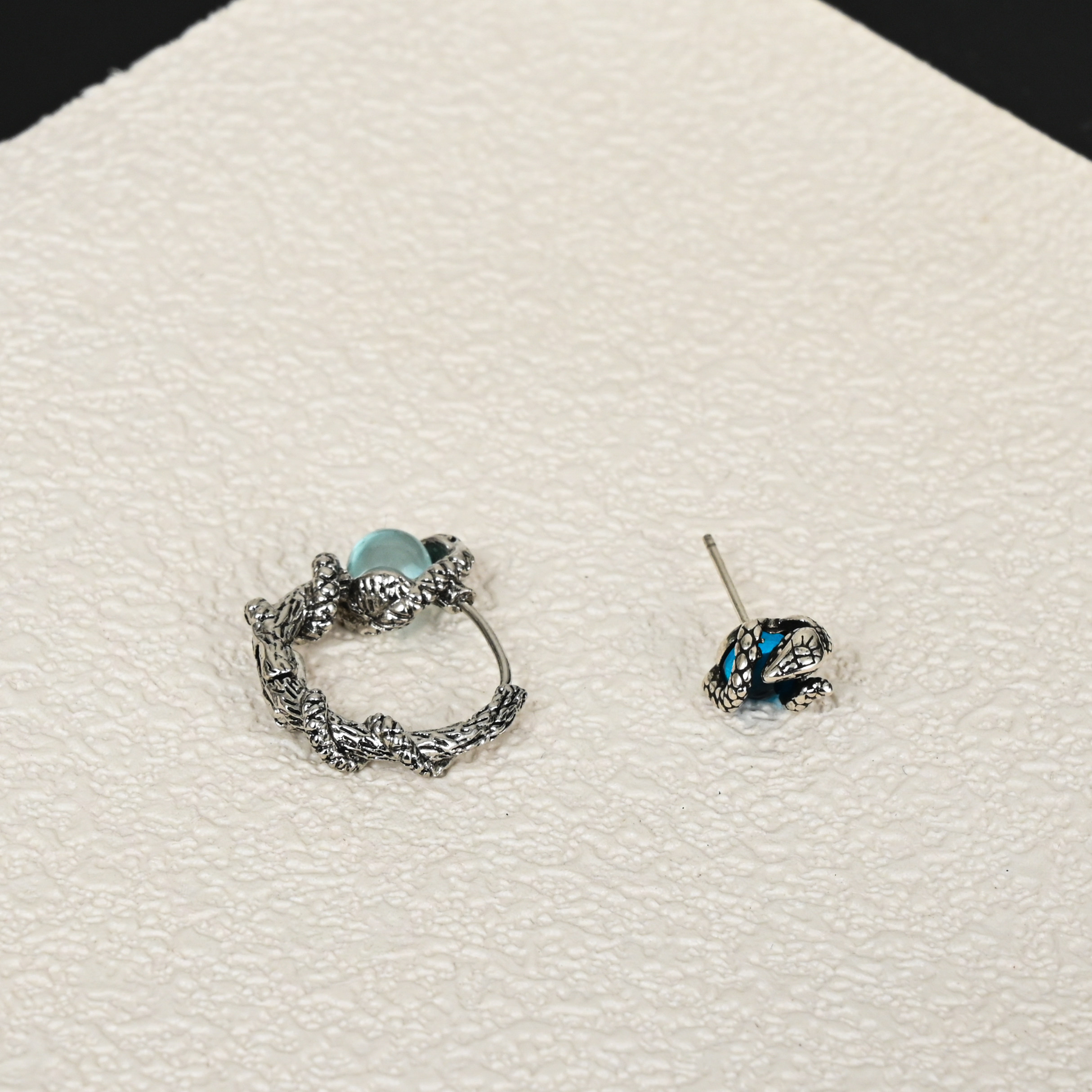 双耳洞的神!银蛇缠绕月光耳环女新款养耳洞耳钉耳扣朋克耳骨钉,淘宝优惠券,粉丝福利购,淘宝优惠卷