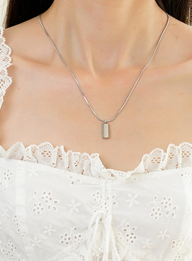 钛钢小方块项链轻奢小众