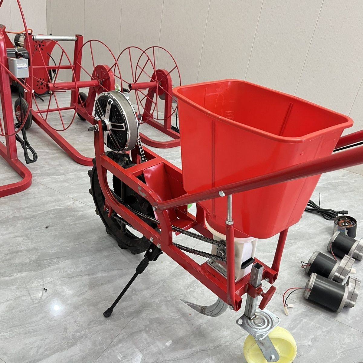 锂电池电动播种机锄草耘地开沟施肥多功能一体机新款撒肥机化肥楼,淘宝优惠券,粉丝福利购,淘宝优惠卷