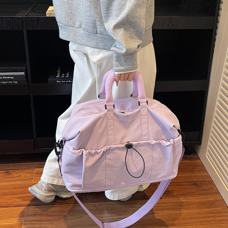 2026 maternity bag storage bag that can be worn cross-body and can be put on the trolley