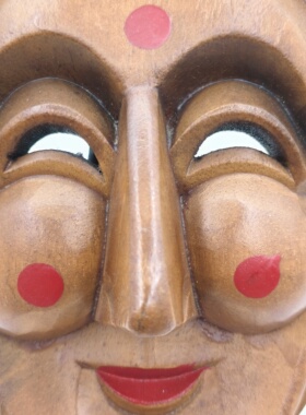 传统风情！济州岛木制民俗面具