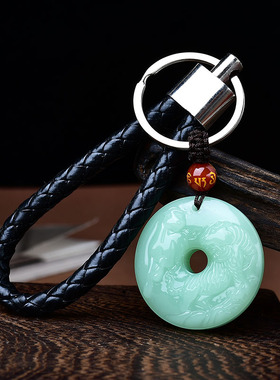 虎马保岁翡翠玉吊坠属狗人的吉祥佩戴物男女2026马年生肖狗吉祥物