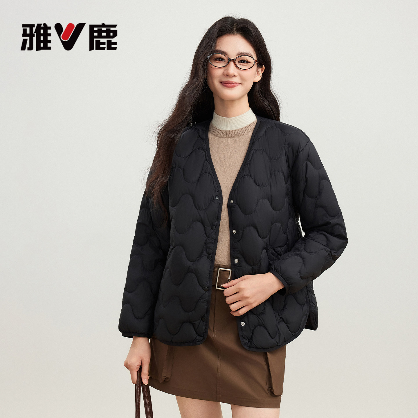 雅鹿轻薄款羽绒服女2026秋冬新款短款V领羽绒内胆轻暖内搭外套 雅鹿严实拍商品图
