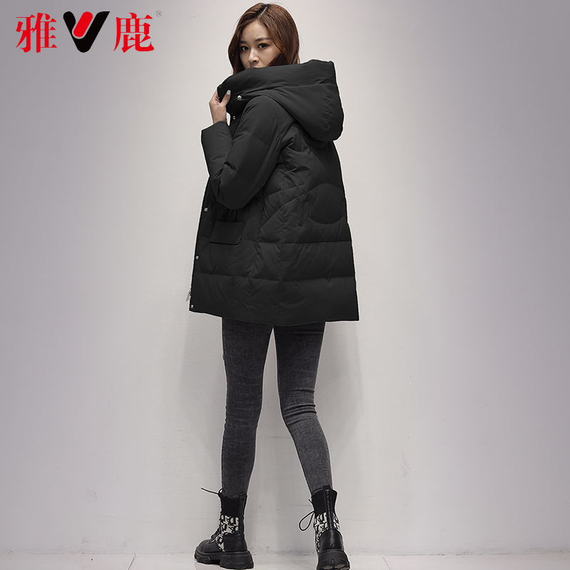 雅鹿正品短款羽绒服女 年新款爆款加厚高端时尚气质连帽外套潮 2021 雅鹿正品短款羽绒服女 年新款爆款加厚高端时尚气质连帽外套潮 2021