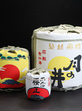 料理店门口酒樽摆设日式