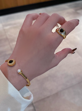 SHOWDIGU复古镶钻宽版戒指