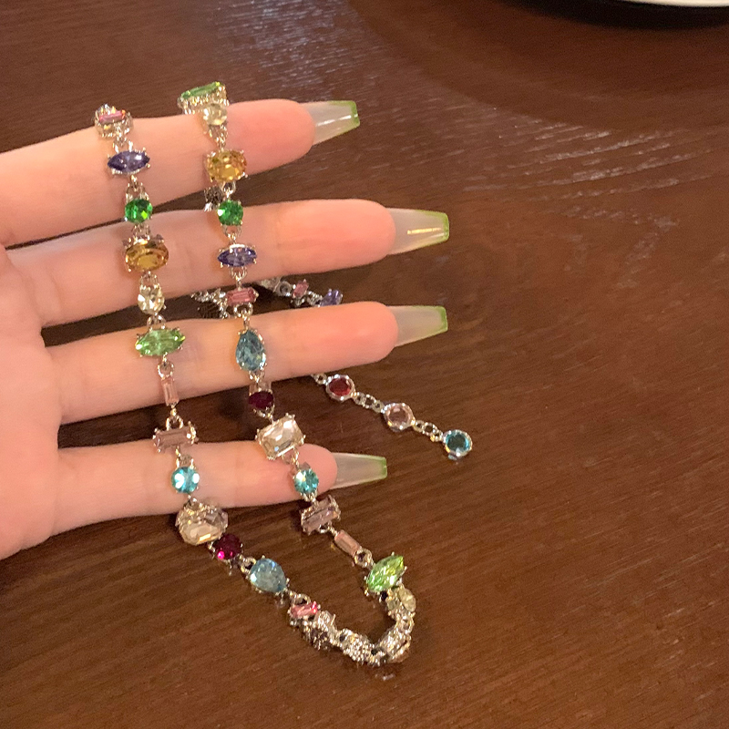 霓虹初上~闪闪彩色水晶锁骨链项链 糖果系小众设计感颈链轻奢配饰 - 图3