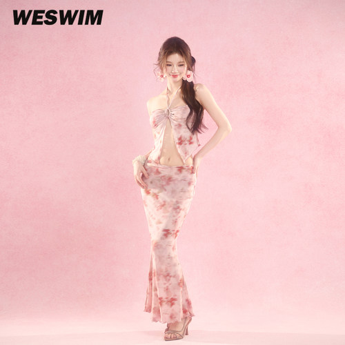 WESWIM泳衣女款2025新海边绝美长裙比基尼挂脖抹胸性感温泉度假粉 - 图2
