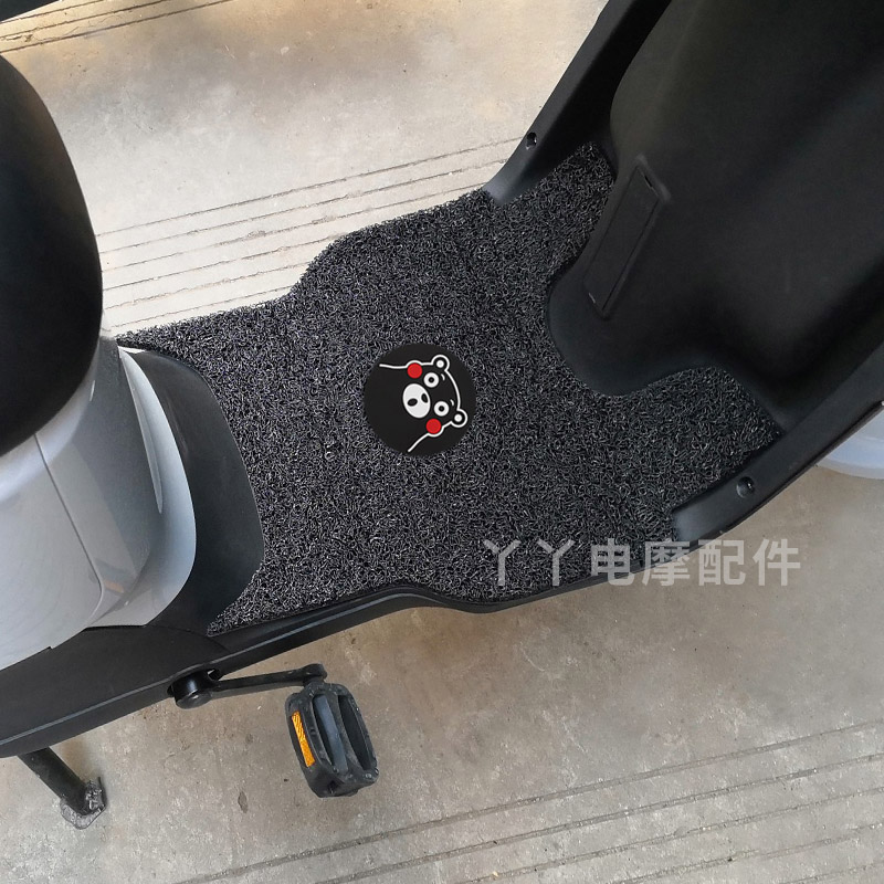 适用雅迪冠能DE3电动车脚垫de3防水耐磨踩脚垫子脚踏TDR2323Z配件 - 图3