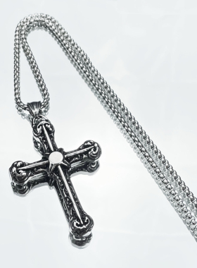 男士雕花马蹄形十字架钛钢吊坠