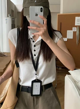 中性简约风学生校园卡套胸牌