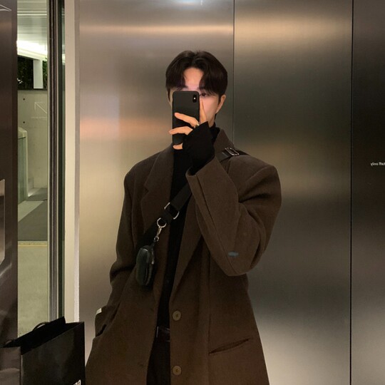 British yuppie men's knee-length woolen coat cloth shop