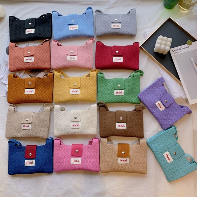 Mini crossbody bag for women small, lightweight and versatile solid color ins knitted mobile phone bag Japanese and Korean style coin storage wallet bag