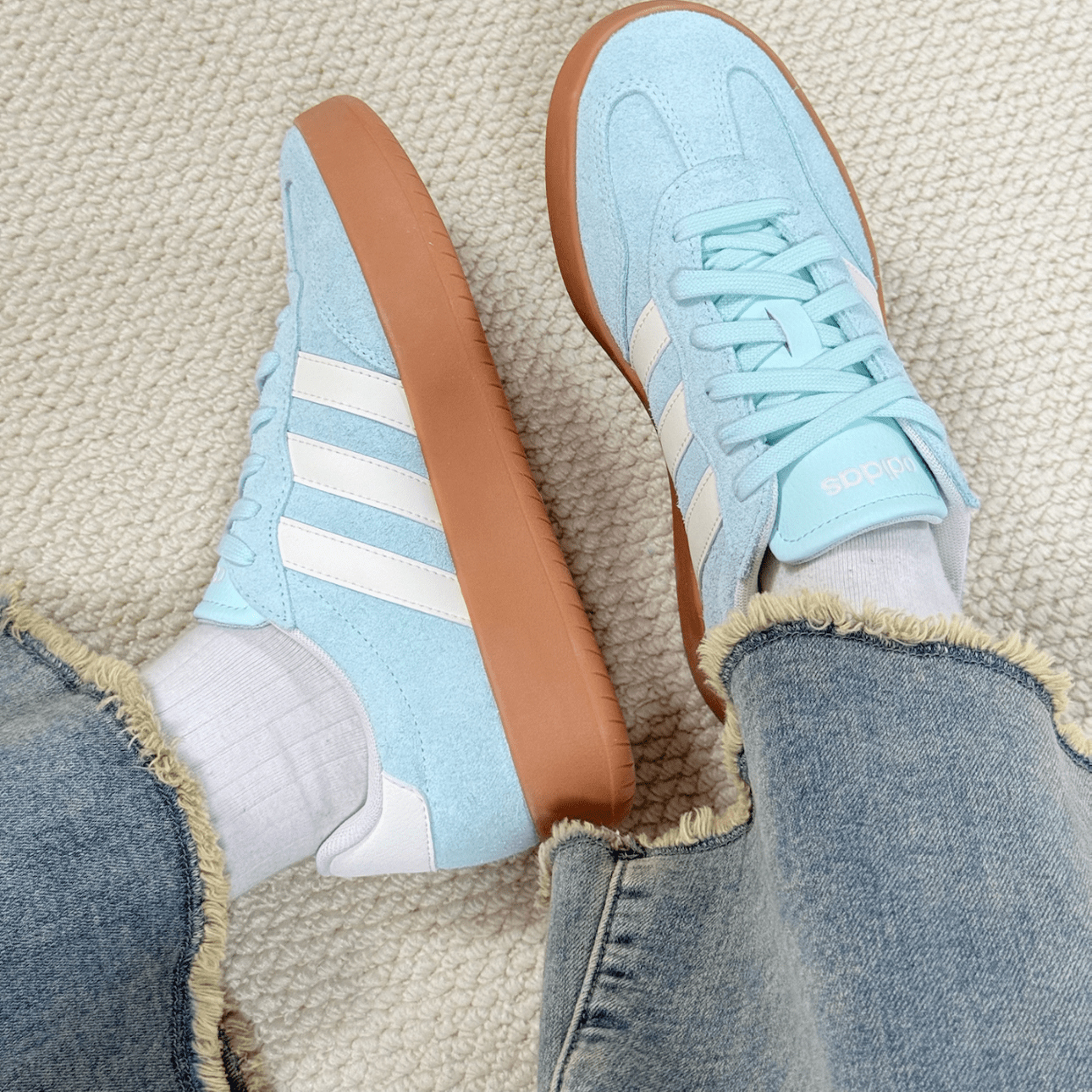 阿迪达斯adidas Barreda舒适百搭防滑耐磨低帮板鞋女款蓝色 - 图2