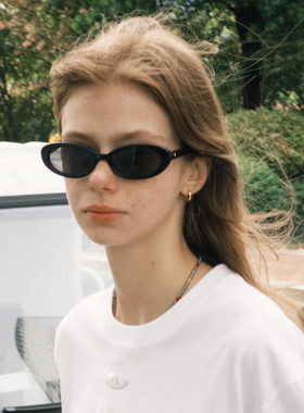 欧美复古猫眼高级感GM墨镜女2026新款网红辣妹防紫外线小框太阳镜