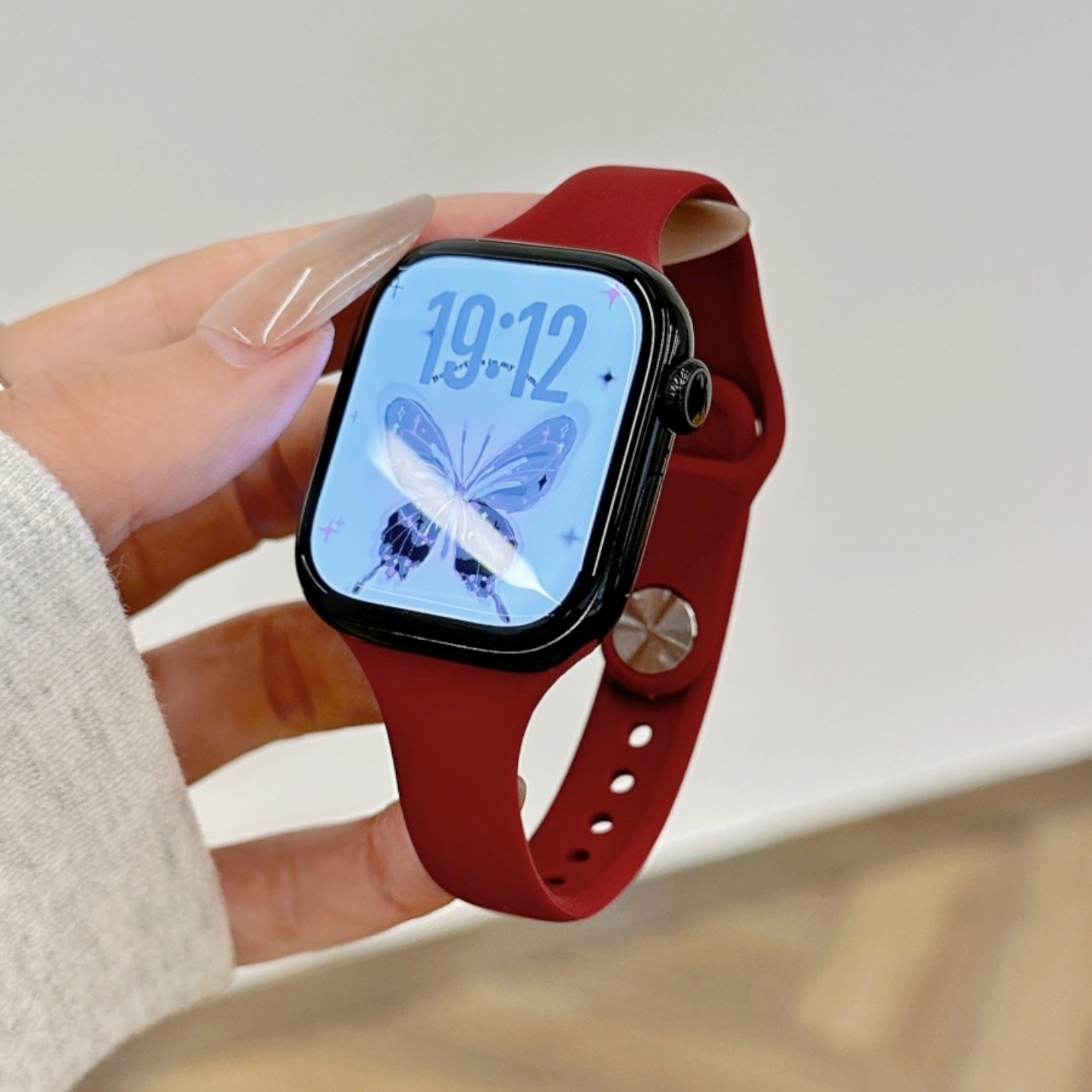 适用applewatch11表带iwatch10苹果S11手表S10硅胶S9新款S8运动SE3女生S7腕带小蛮腰细高级感男创意秋冬红色 - 图0