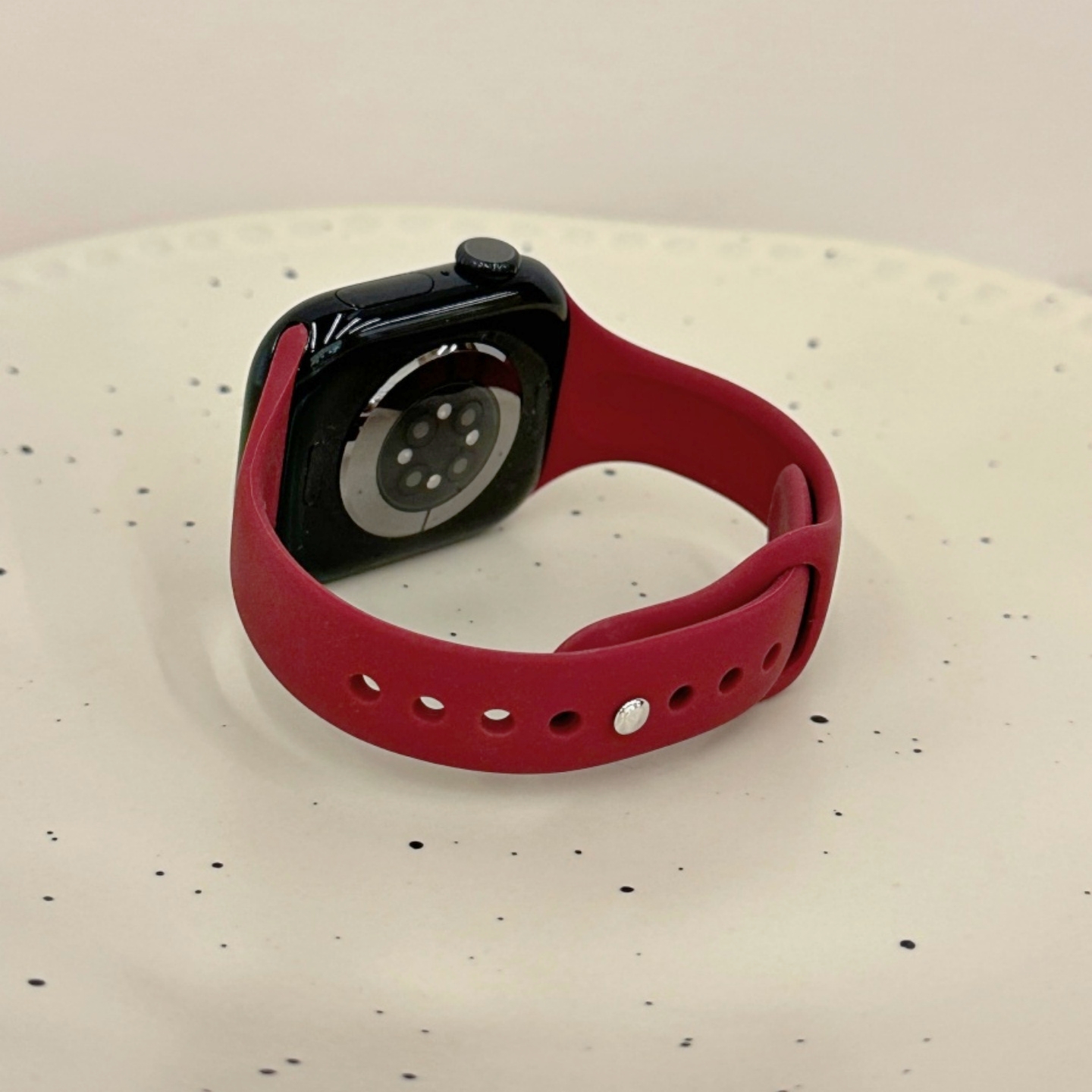 适用applewatch11表带iwatch10苹果S11手表S10硅胶S9新款S8运动SE3女生S7腕带小蛮腰细高级感男创意秋冬红色 - 图1