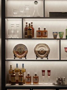 现代样板间客厅餐厅道具酒软装展厅酒柜假酒摆件