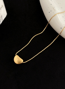 金色豆豆吊坠项链女轻奢