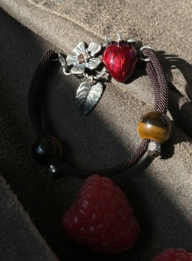 MARSEVEN做旧宝石花红草莓手绳