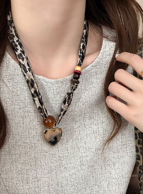 美拉德豹纹花朵项链女2025年新款