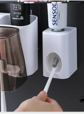 牙刷架置物架免打孔壁挂式卫生间浴室吸壁式情侣双人放牙刷牙杯架