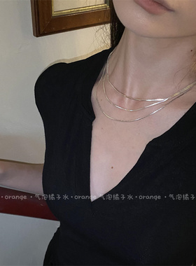 ins简约冷淡风多层叠戴蛇骨链