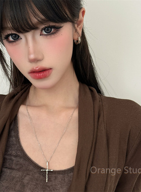 银色双层十字架叠戴项链